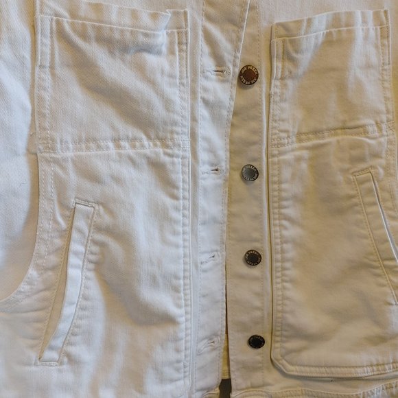Ladies Joe Fresh White Size Medium Raw Hem Jean Jacket - Picture 5 of 5